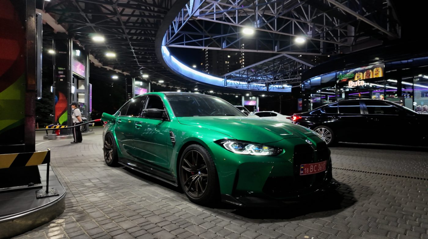 IsAuto — BMW M3 Competition, night
